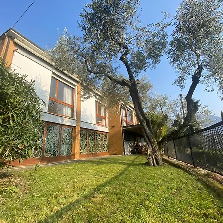Villa Olivella Sale Marasino